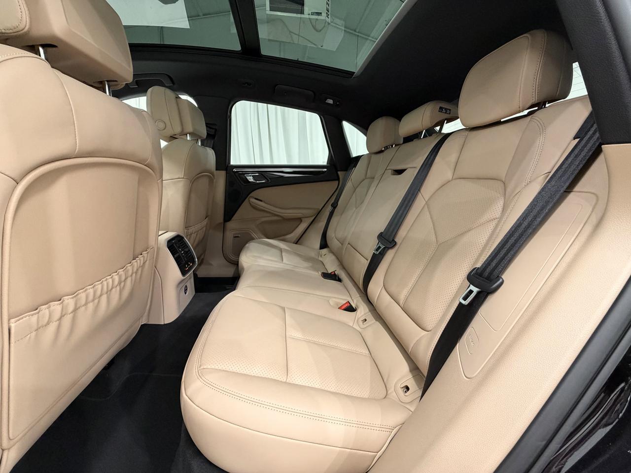 2026 Porsche Macan Newark DE