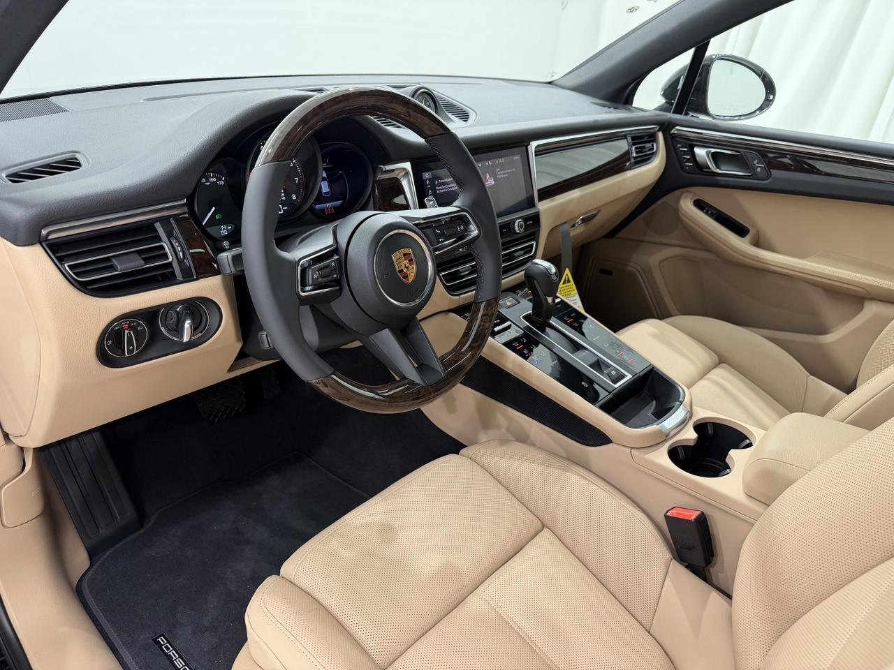 2026 Porsche Macan Newark DE