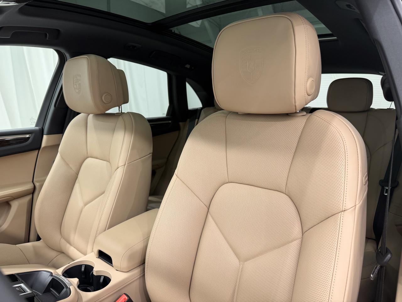 2026 Porsche Macan Newark DE