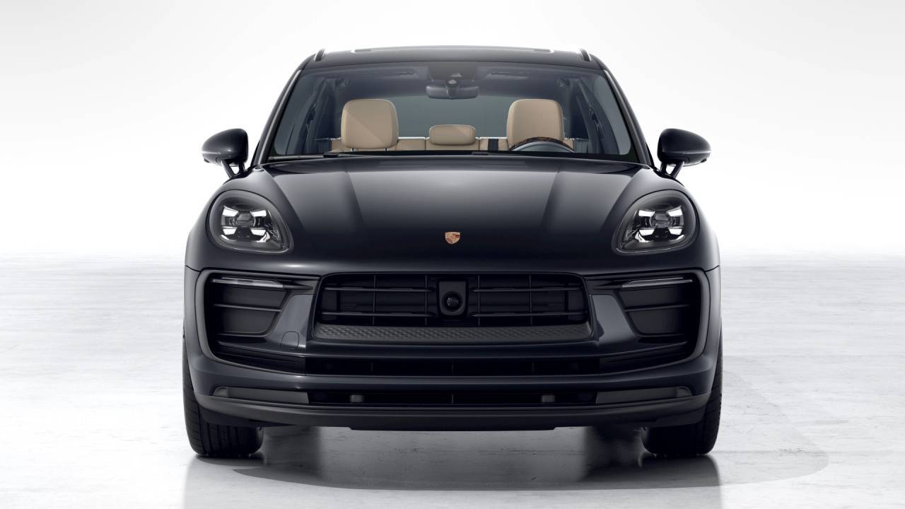 2026 Porsche Macan Newark DE