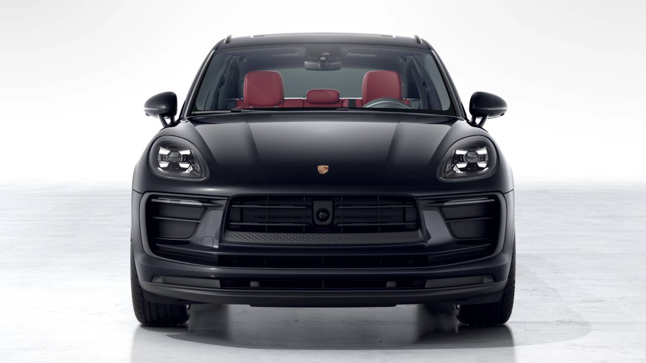 2026 Porsche Macan Newark DE