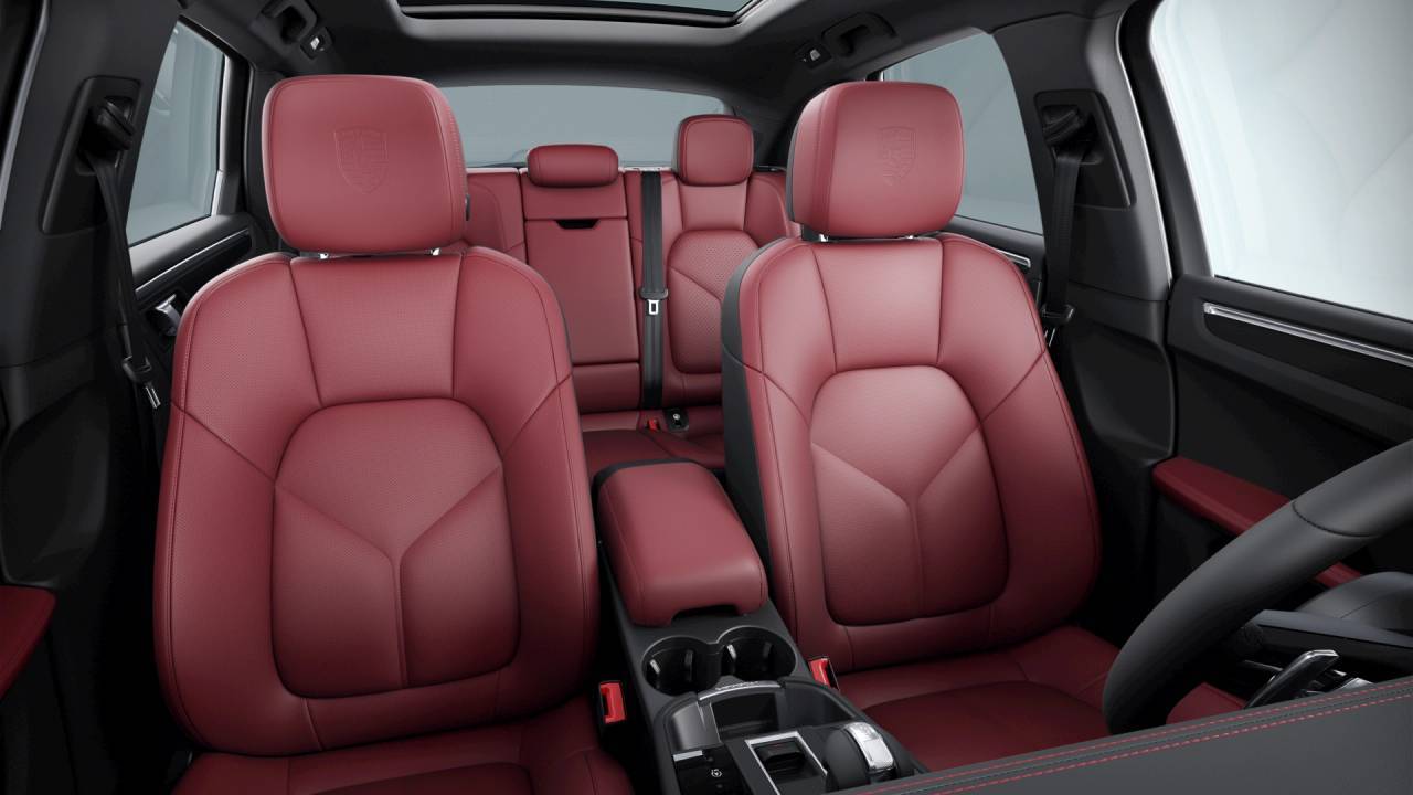 2026 Porsche Macan Newark DE