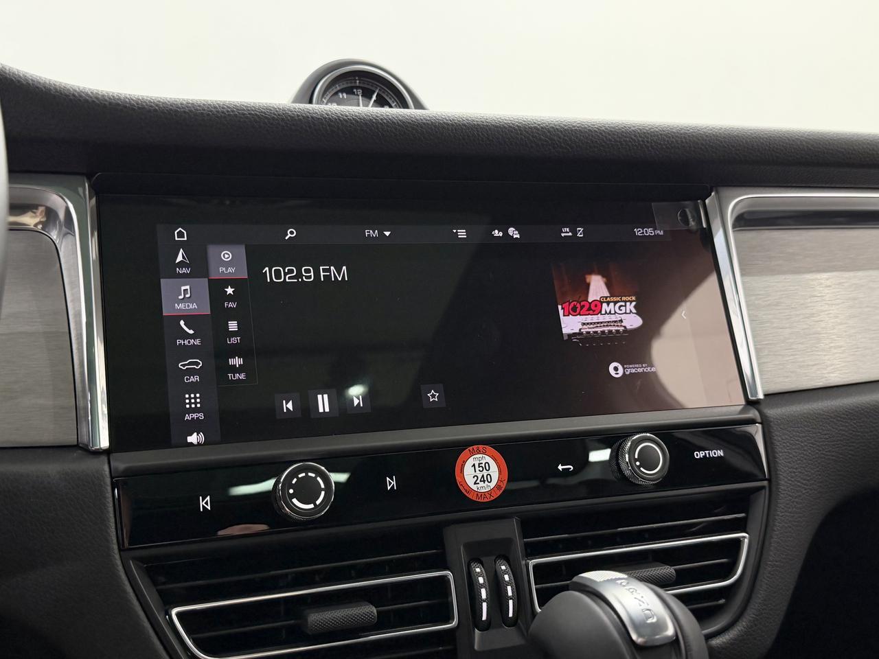 2026 Porsche Macan Newark DE