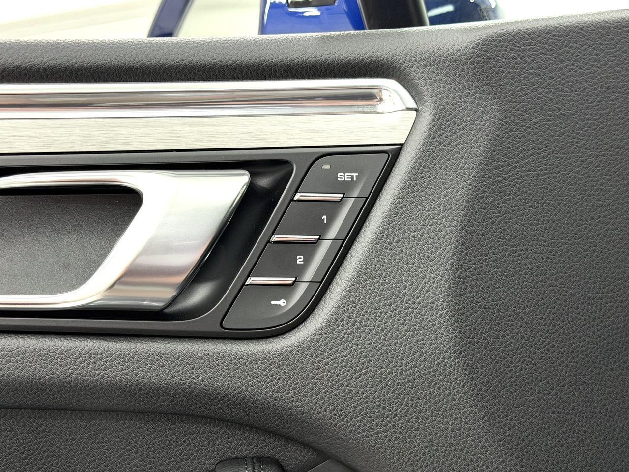 2026 Porsche Macan Newark DE