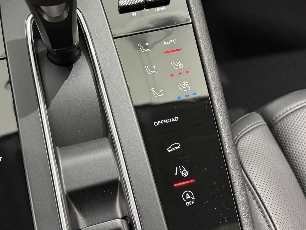 2026 Porsche Macan Newark DE
