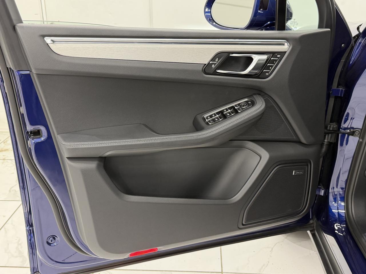 2026 Porsche Macan Newark DE