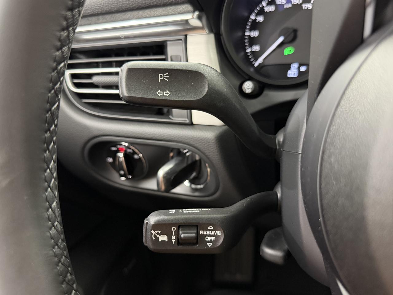 2026 Porsche Macan Newark DE