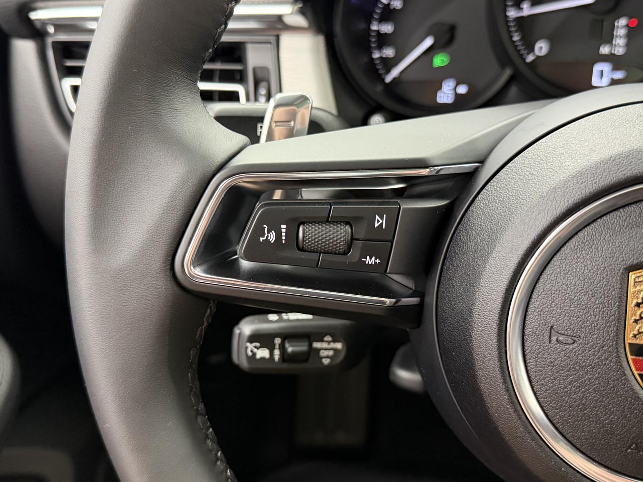2026 Porsche Macan Newark DE