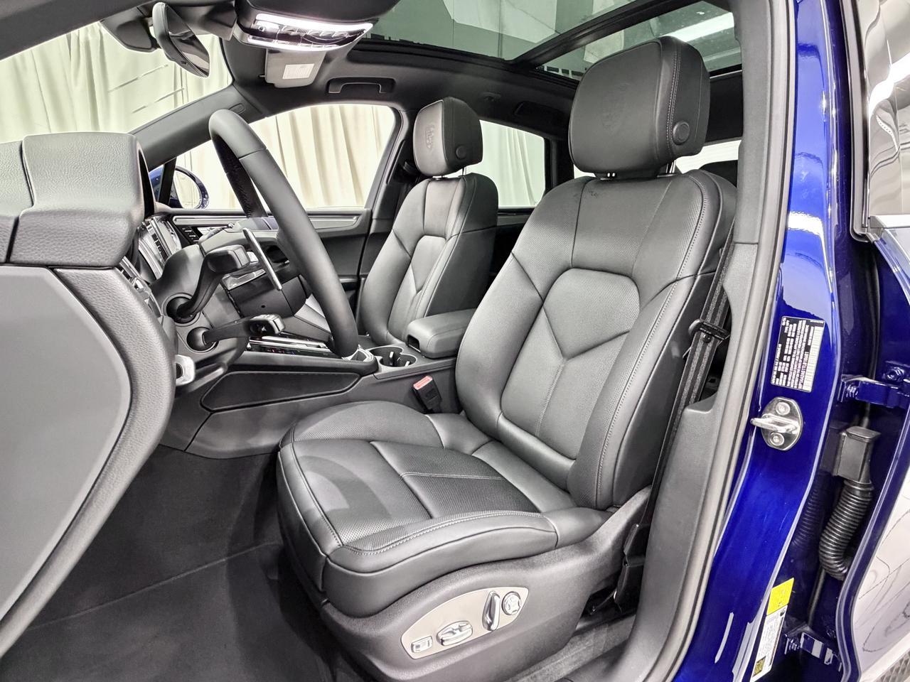 2026 Porsche Macan Newark DE