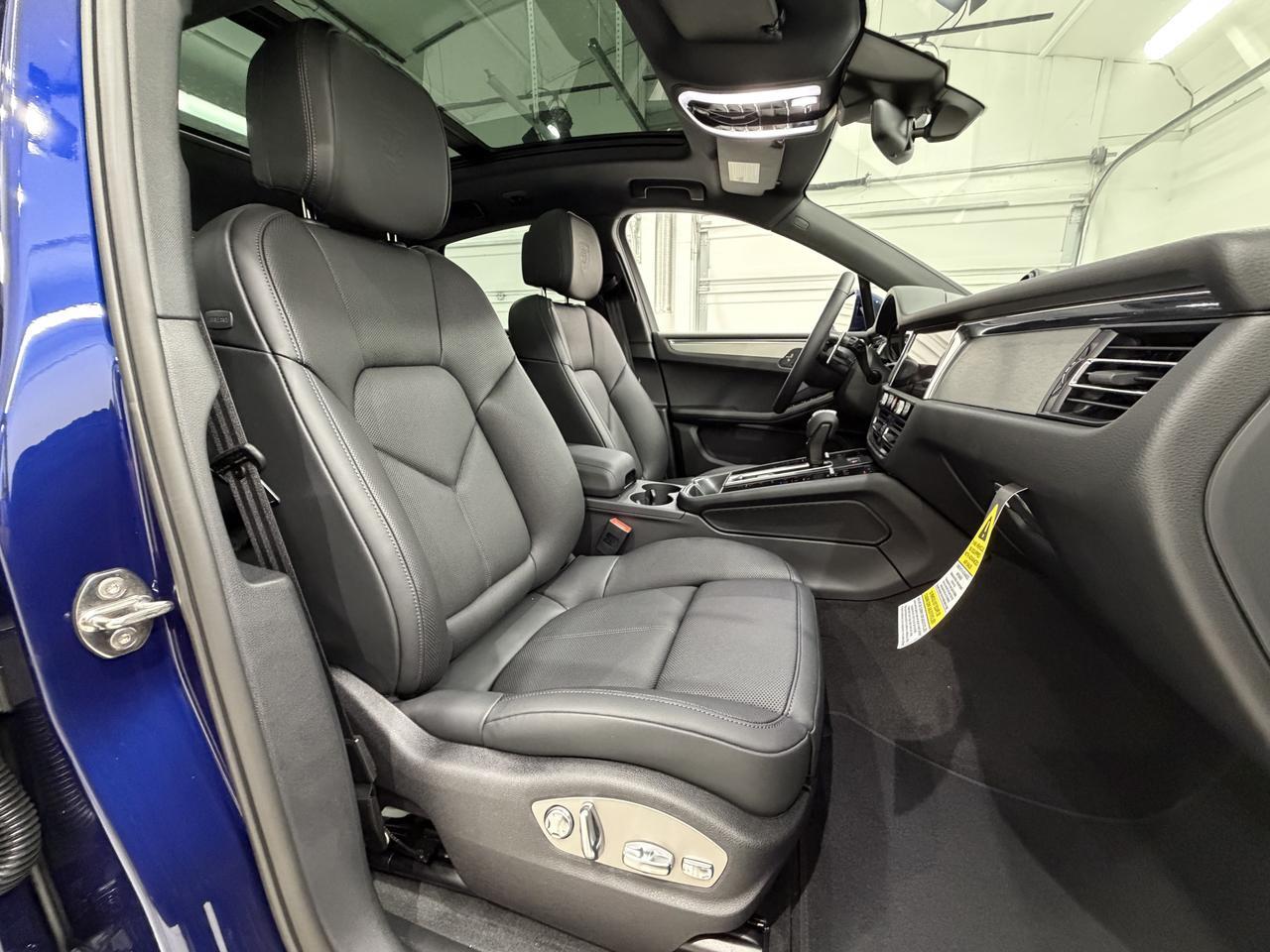 2026 Porsche Macan Newark DE