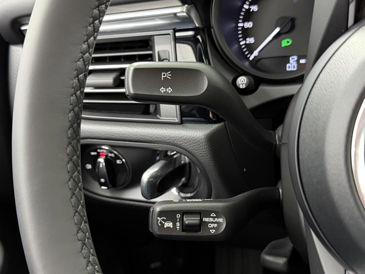 2026 Porsche Macan Newark DE