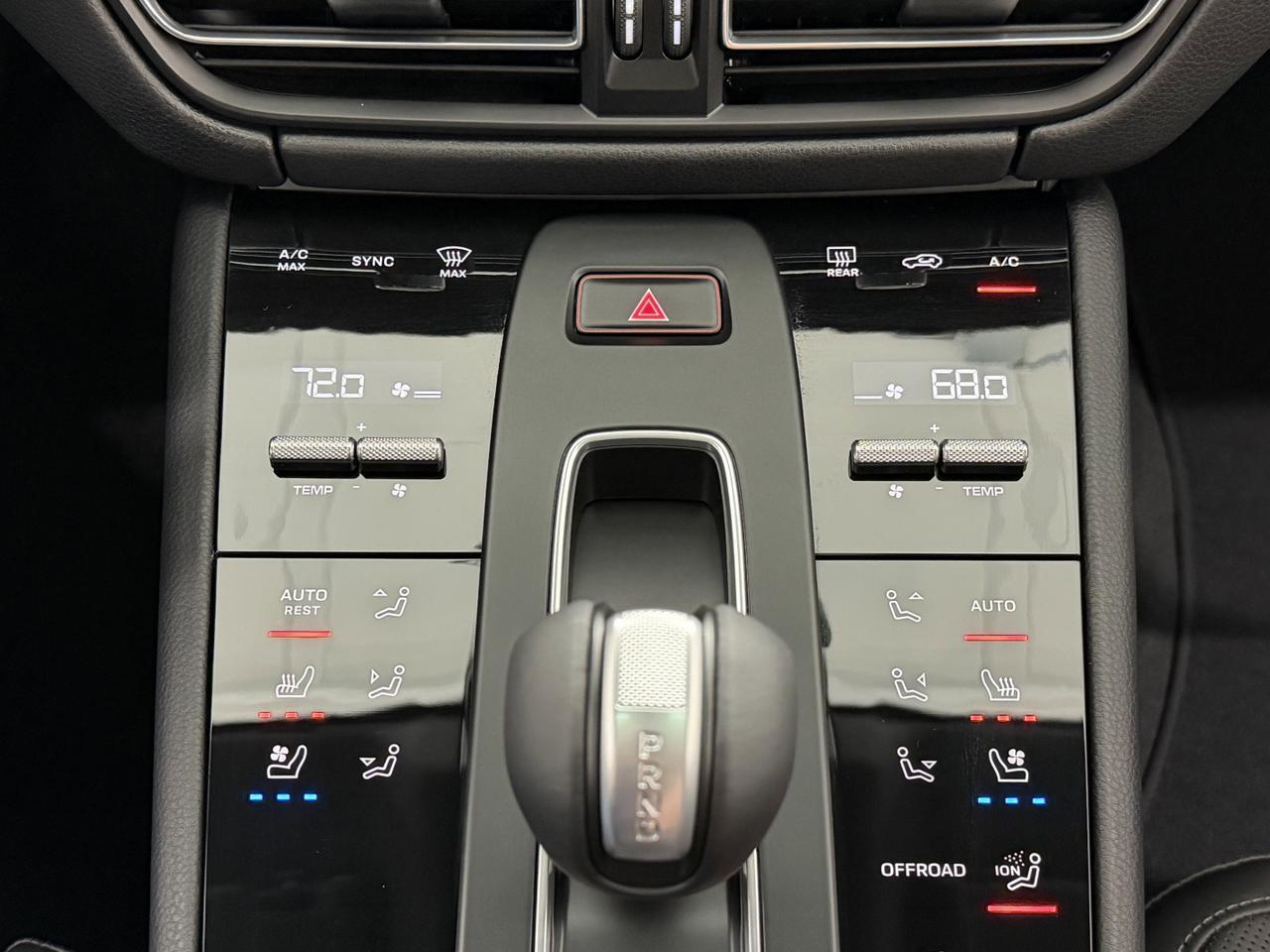 2026 Porsche Macan Newark DE