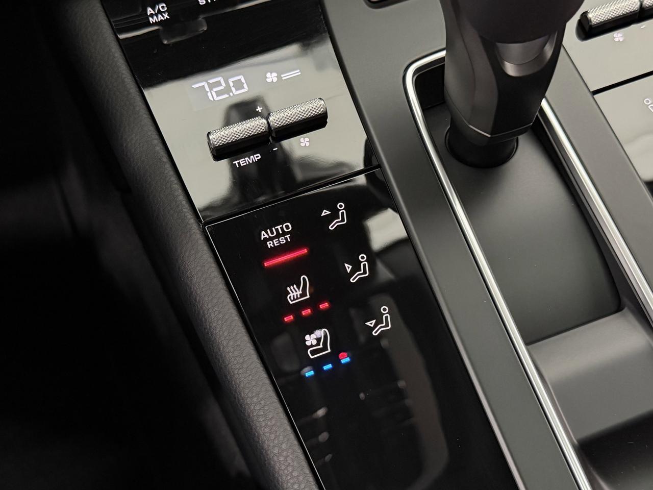 2026 Porsche Macan Newark DE