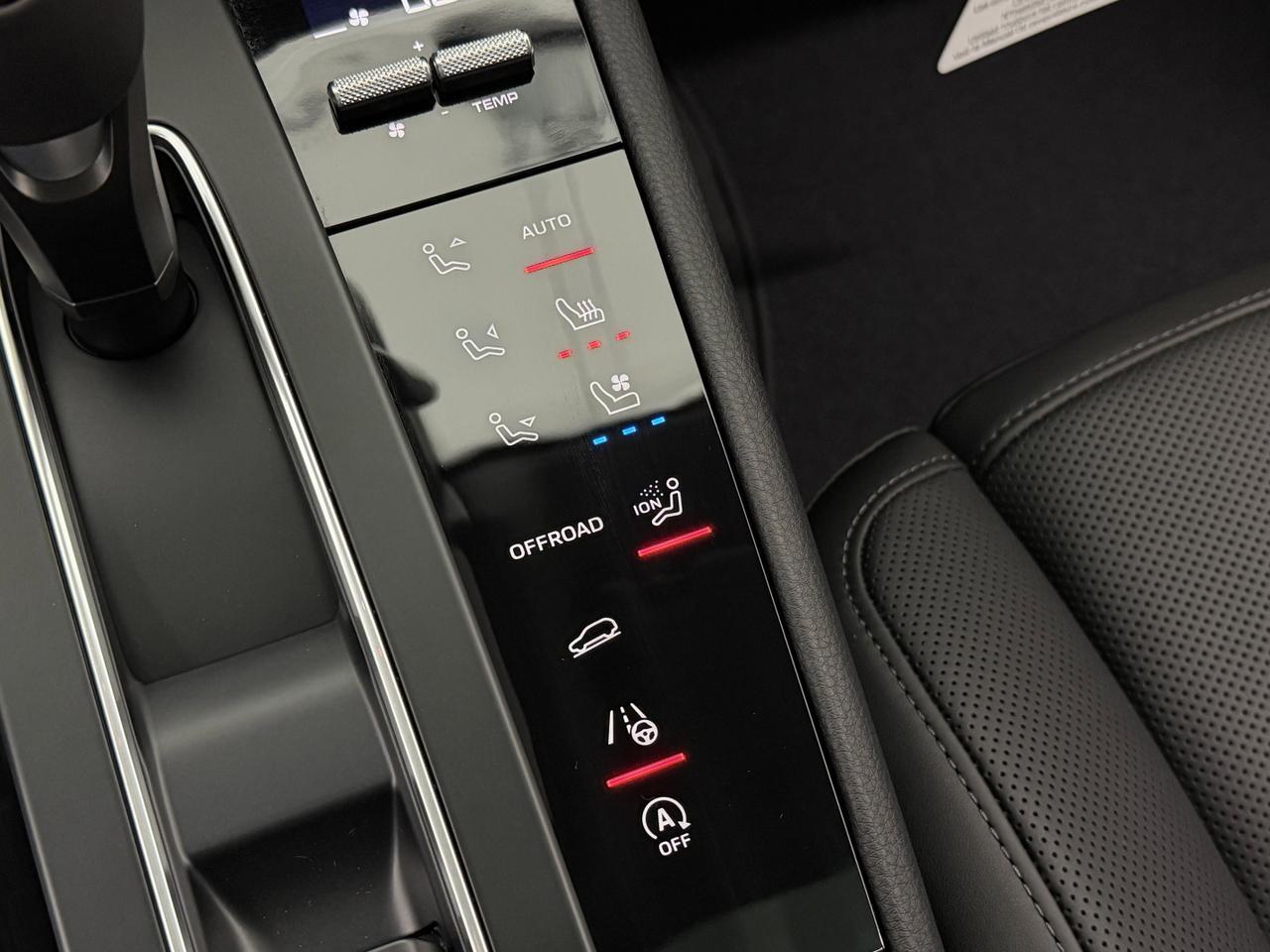 2026 Porsche Macan Newark DE