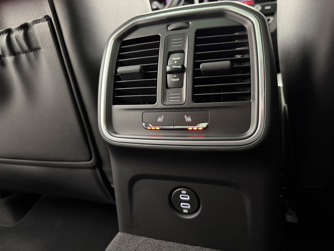 2026 Porsche Macan Newark DE