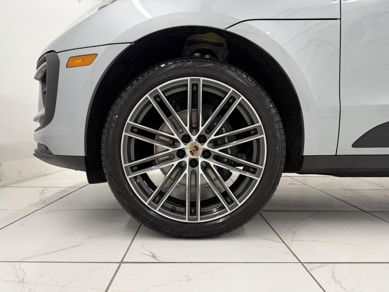 2026 Porsche Macan Newark DE