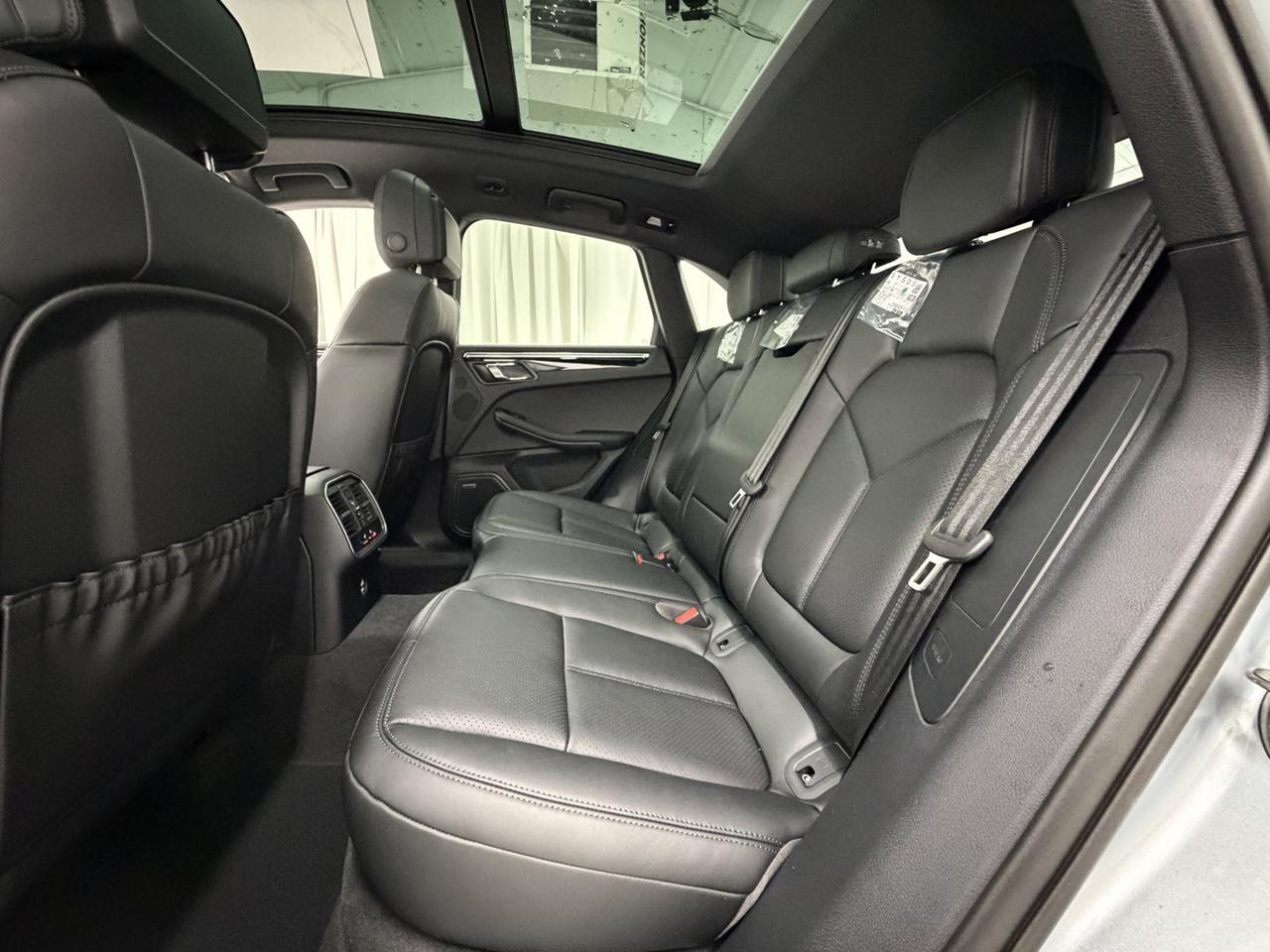 2026 Porsche Macan Newark DE