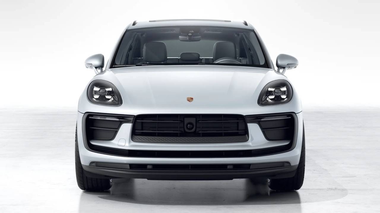 2026 Porsche Macan Newark DE