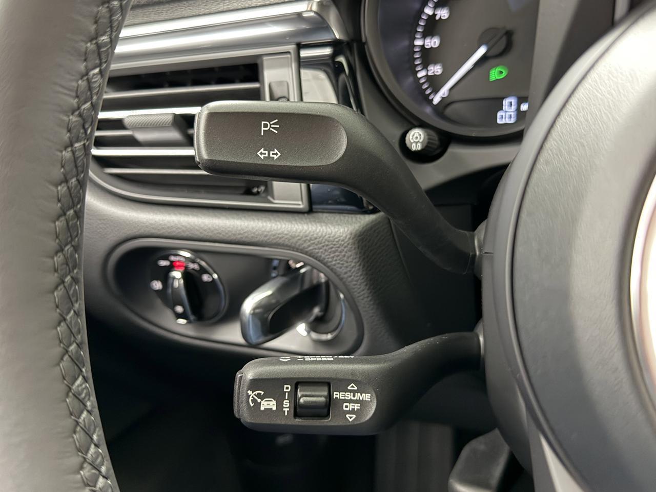 2026 Porsche Macan Newark DE