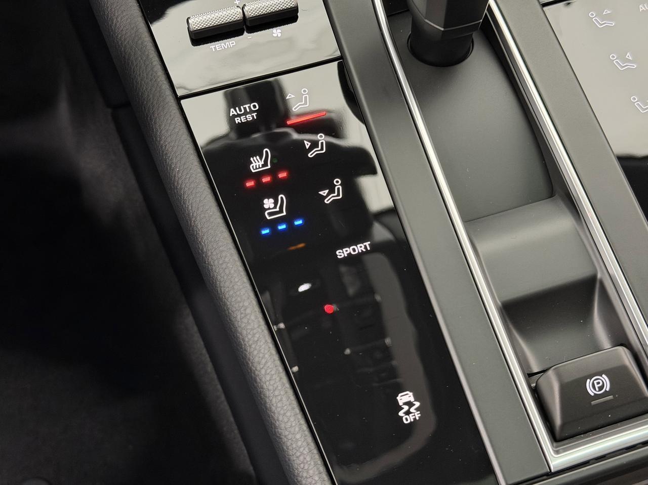 2026 Porsche Macan Newark DE