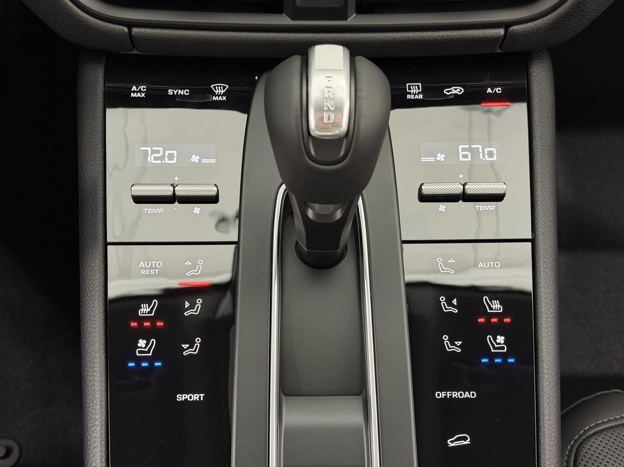 2026 Porsche Macan Newark DE