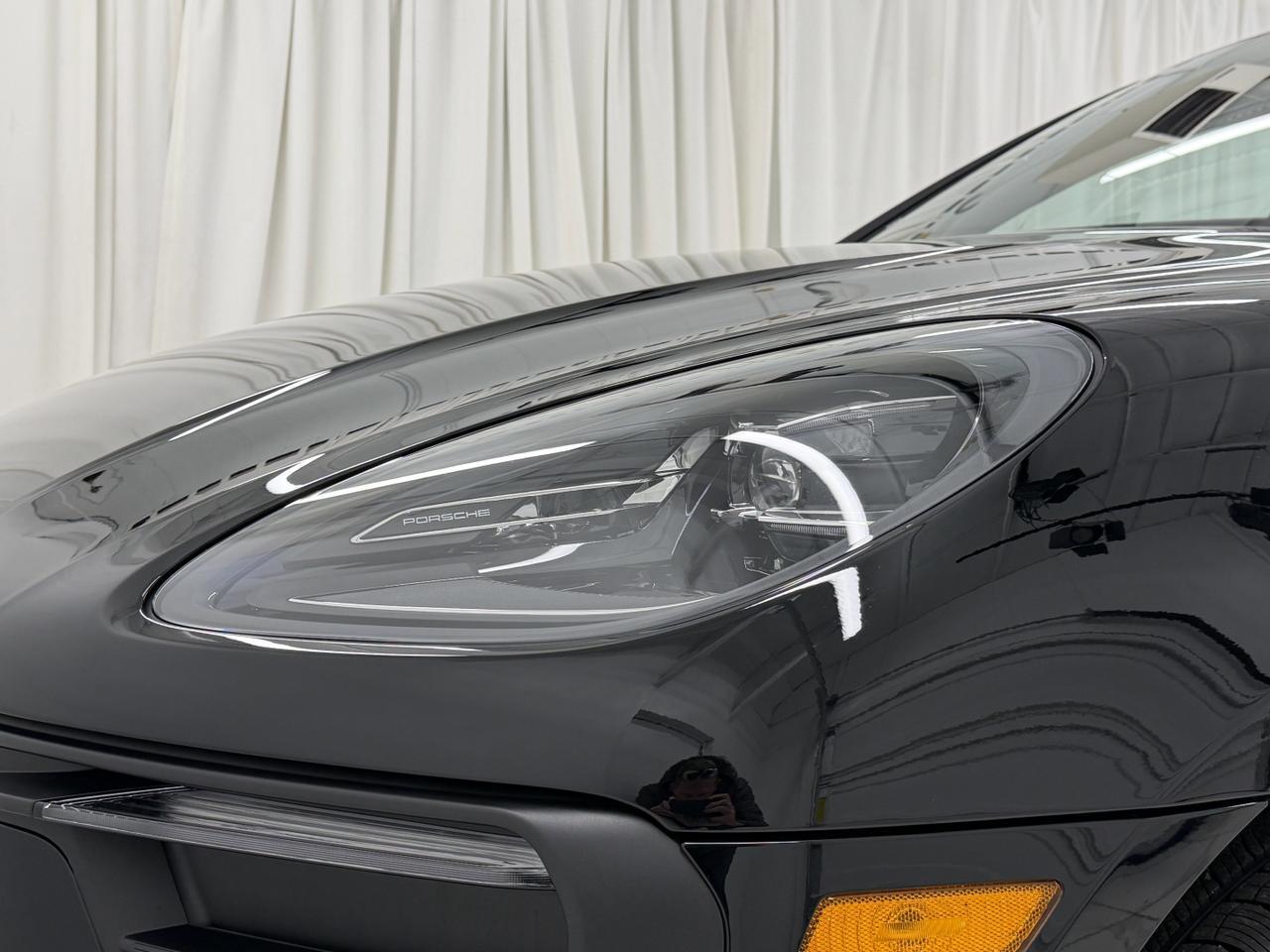 2026 Porsche Macan Newark DE