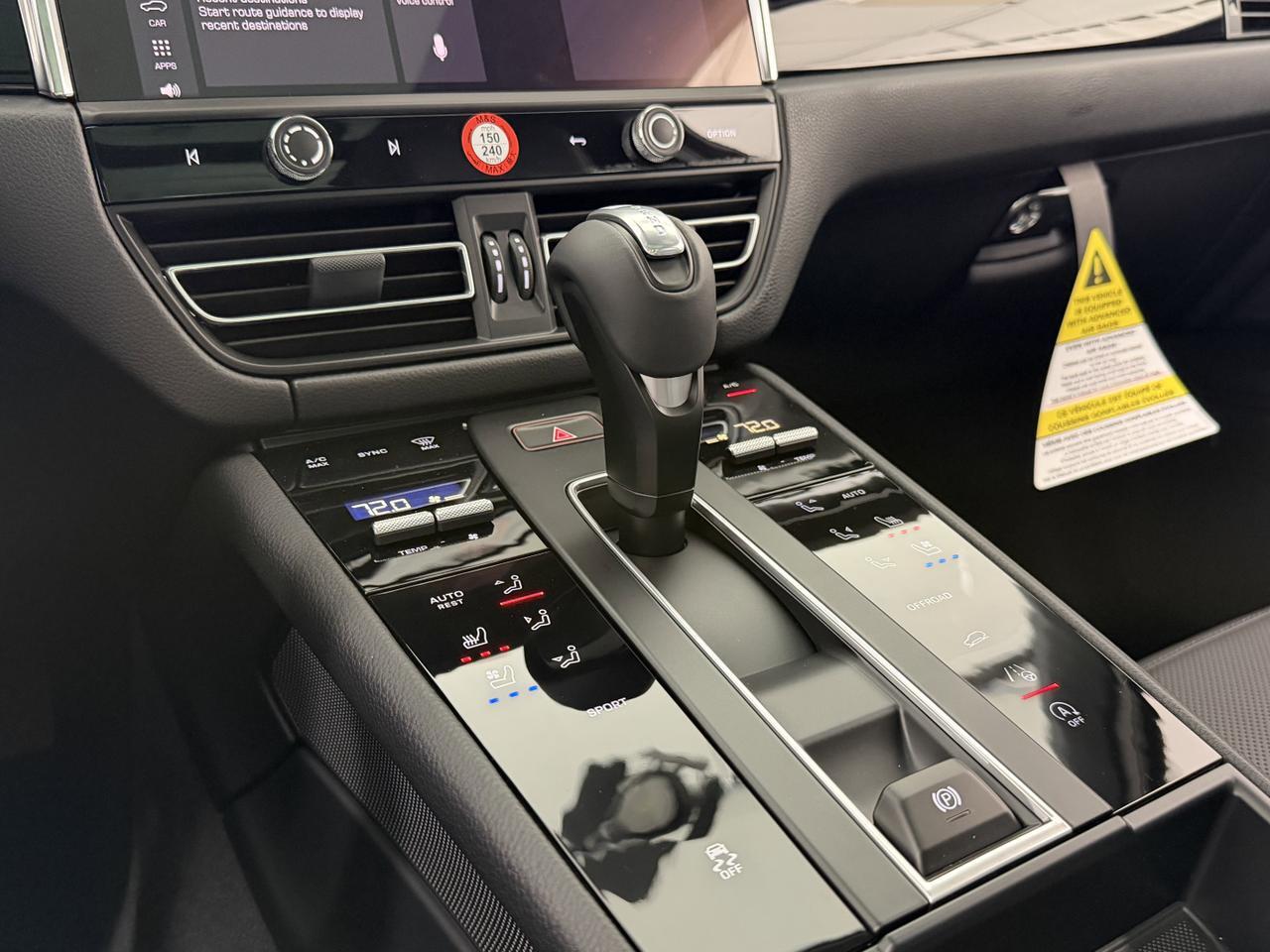 2026 Porsche Macan Newark DE