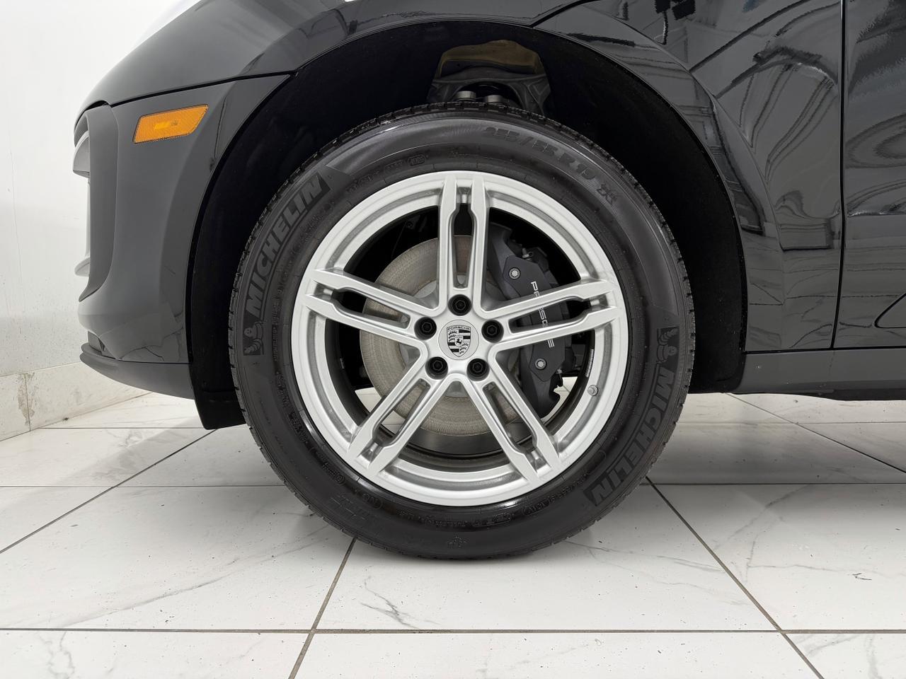 2026 Porsche Macan Newark DE