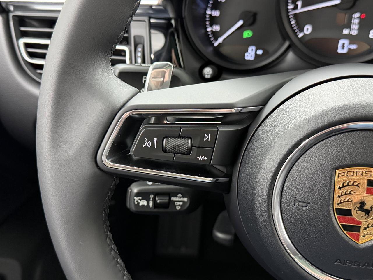 2026 Porsche Macan Newark DE