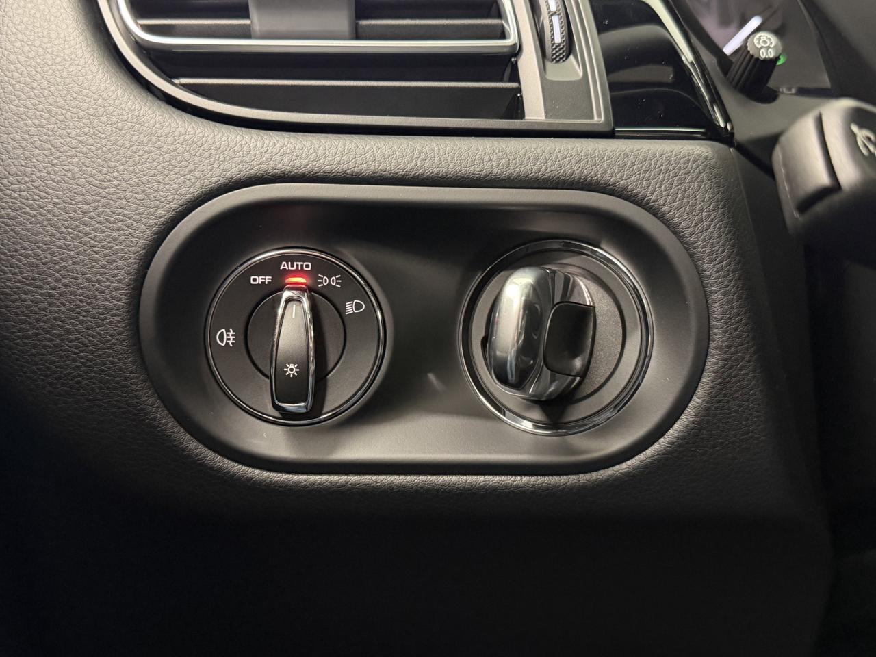 2026 Porsche Macan Newark DE