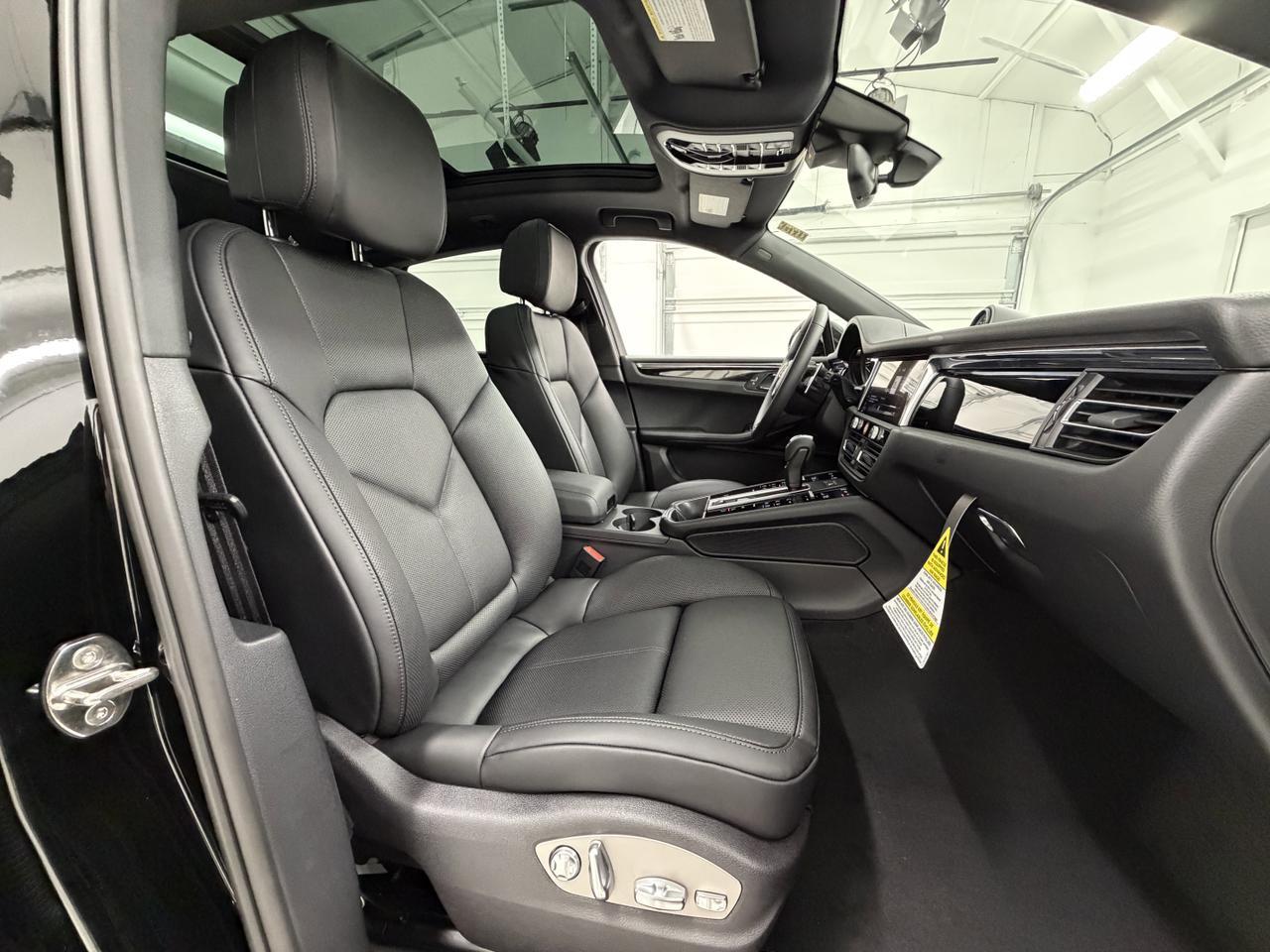 2026 Porsche Macan Newark DE