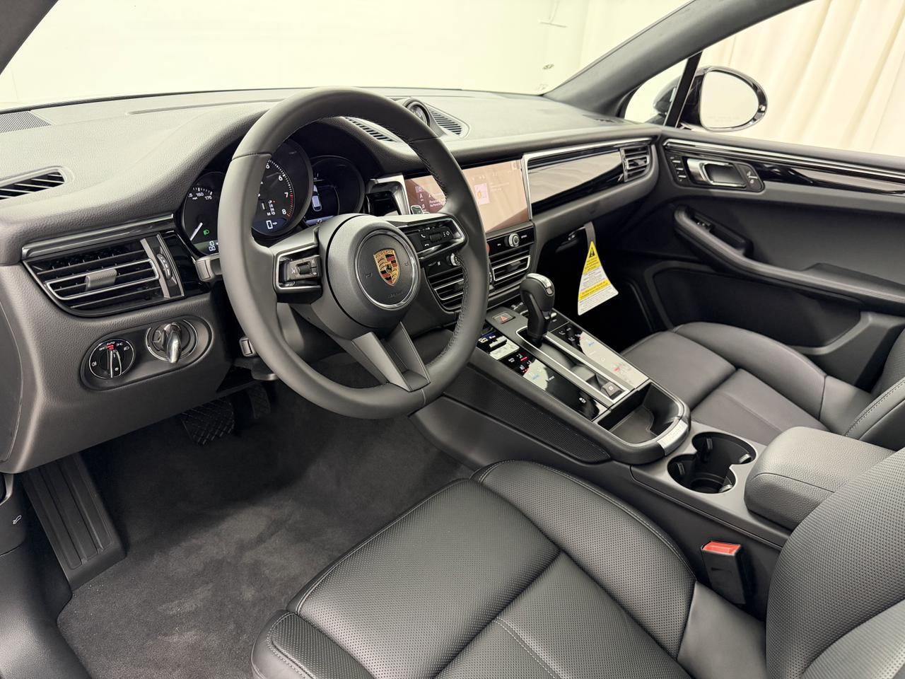 2026 Porsche Macan Newark DE