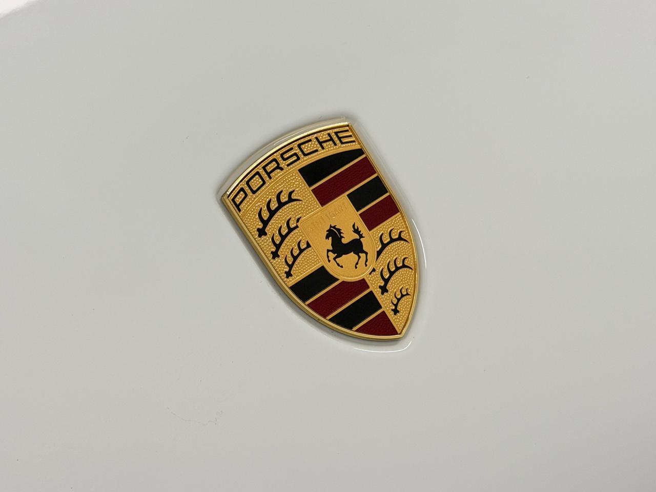 2026 Porsche Macan Newark DE