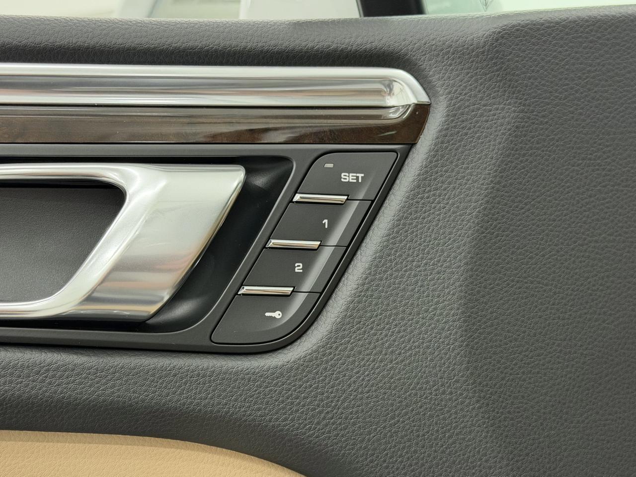 2026 Porsche Macan Newark DE