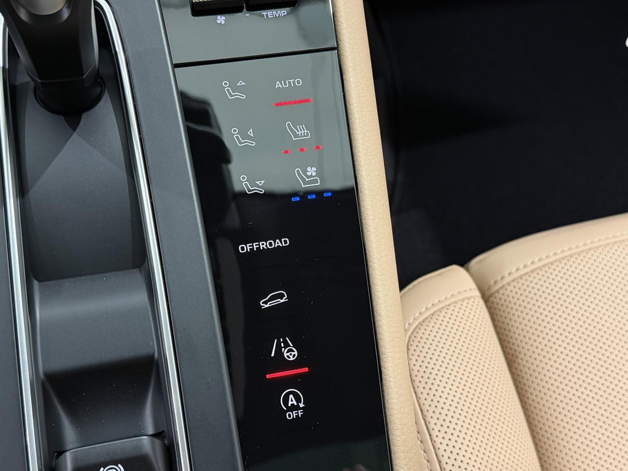 2026 Porsche Macan Newark DE