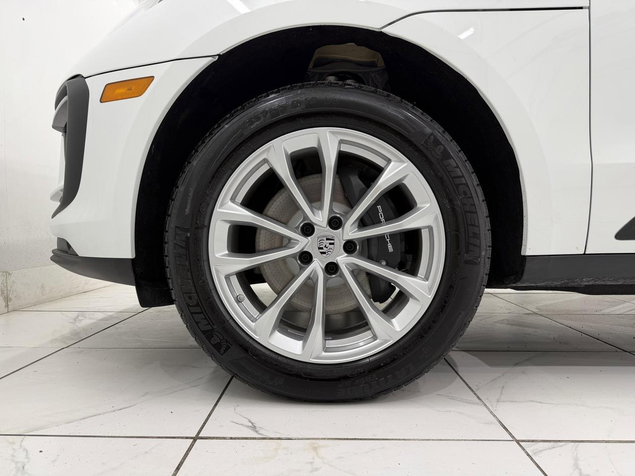 2026 Porsche Macan Newark DE