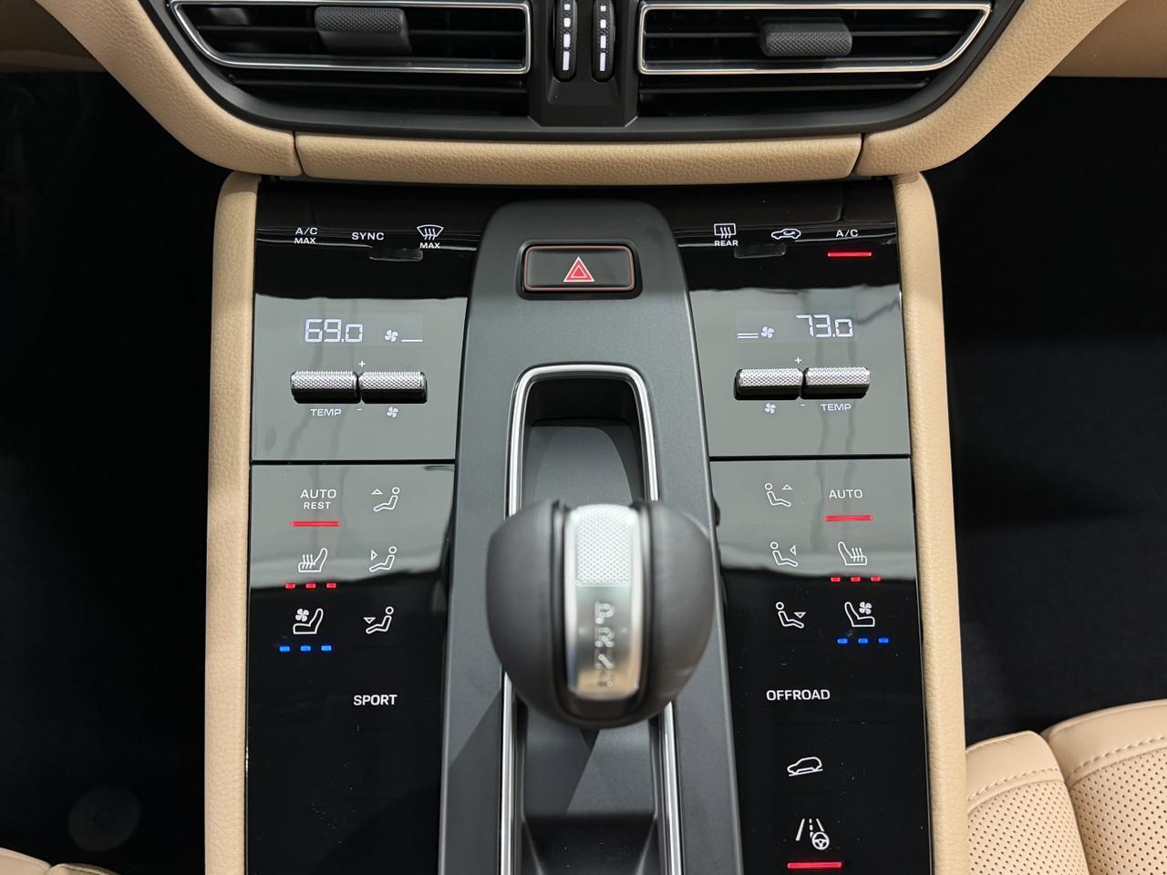 2026 Porsche Macan Newark DE