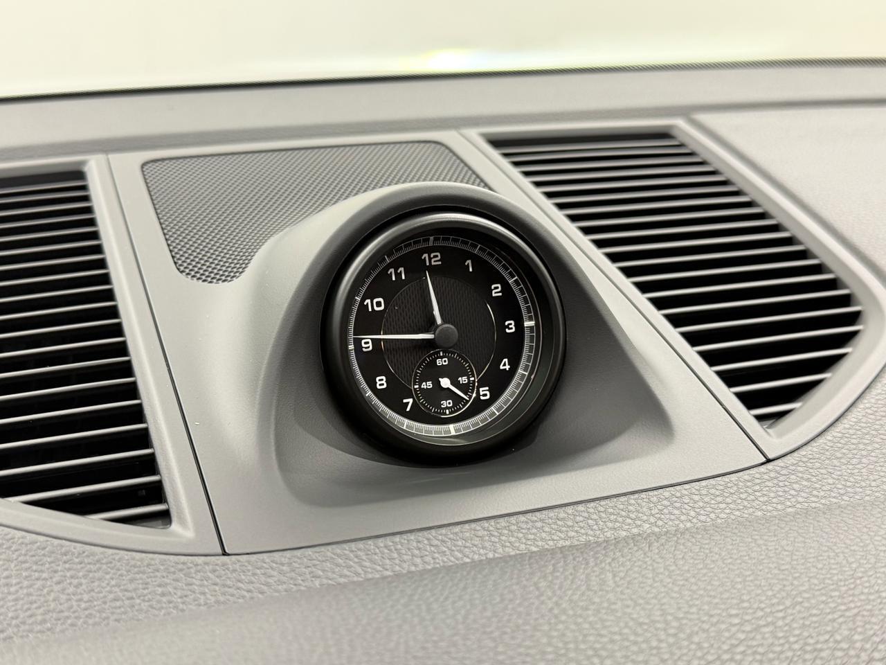 2026 Porsche Macan Newark DE