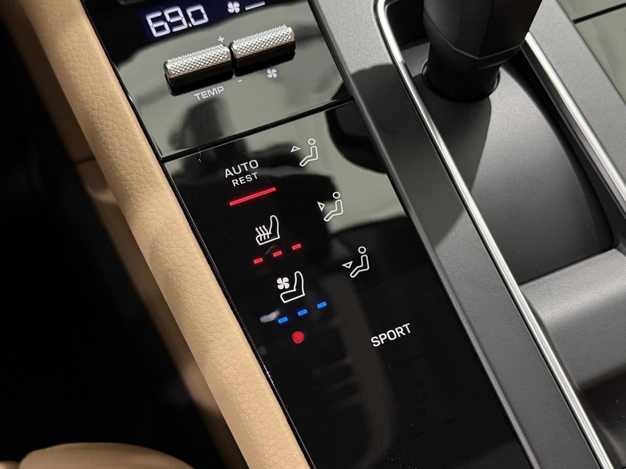 2026 Porsche Macan Newark DE