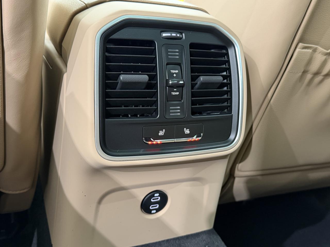 2026 Porsche Macan Newark DE