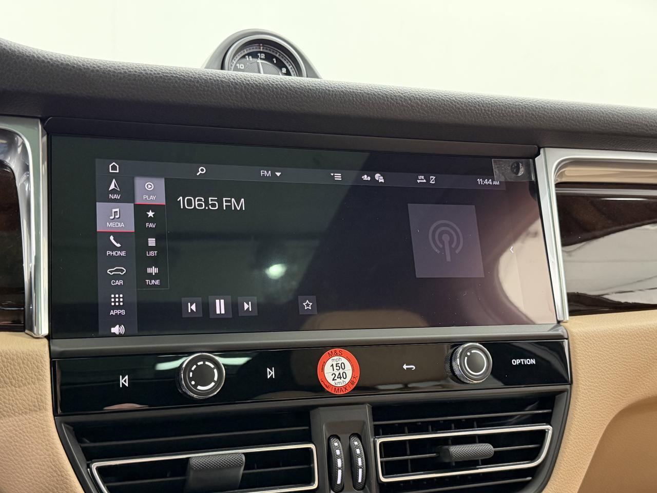 2026 Porsche Macan Newark DE