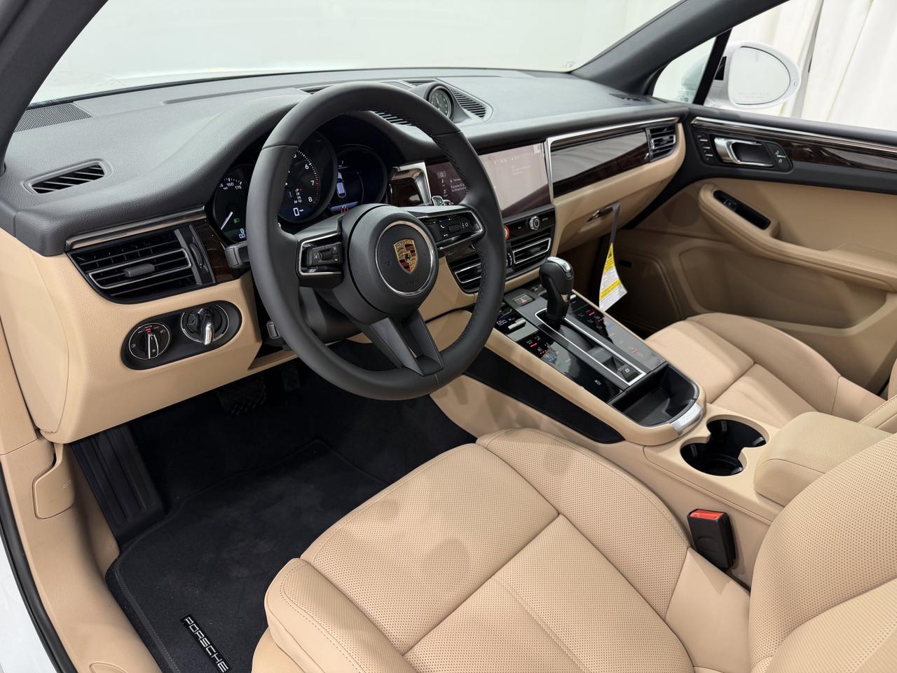 2026 Porsche Macan Newark DE