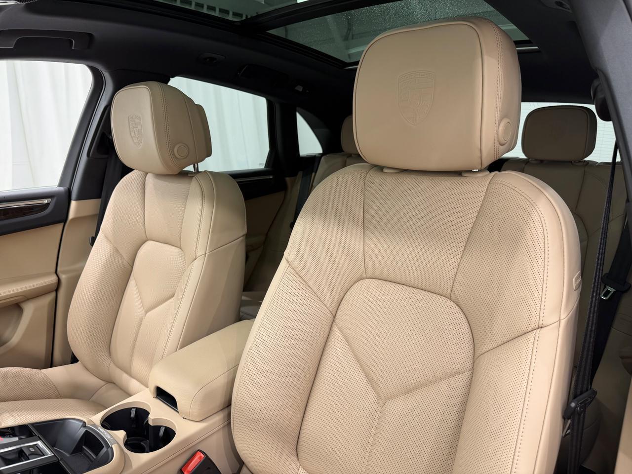 2026 Porsche Macan Newark DE