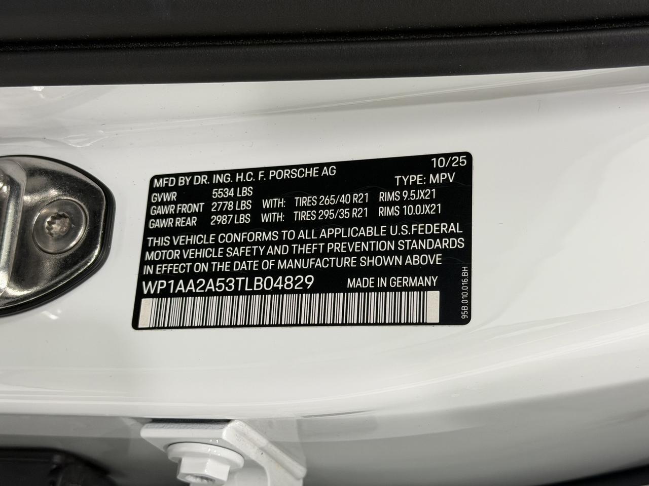 2026 Porsche Macan Newark DE