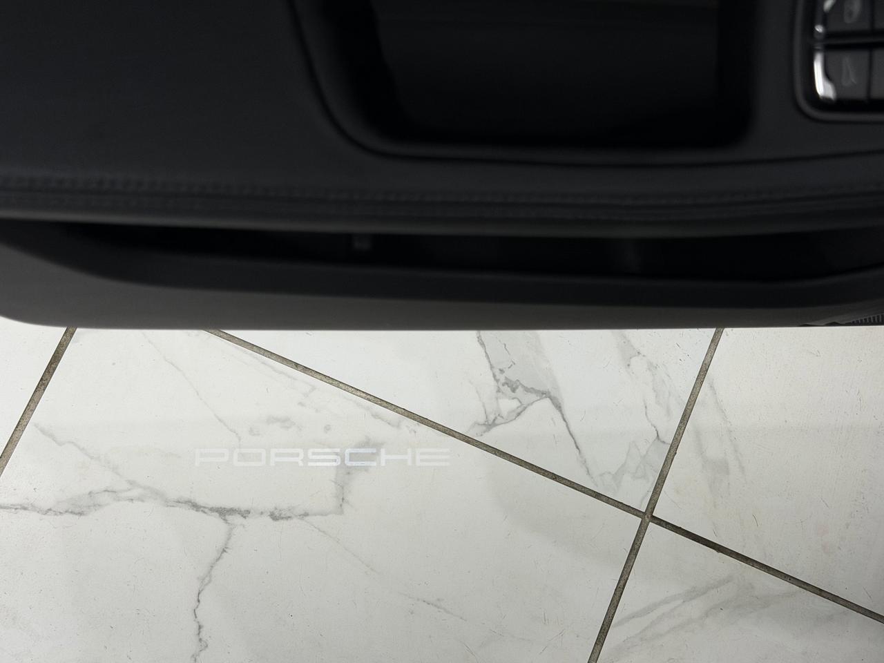 2026 Porsche Macan Newark DE