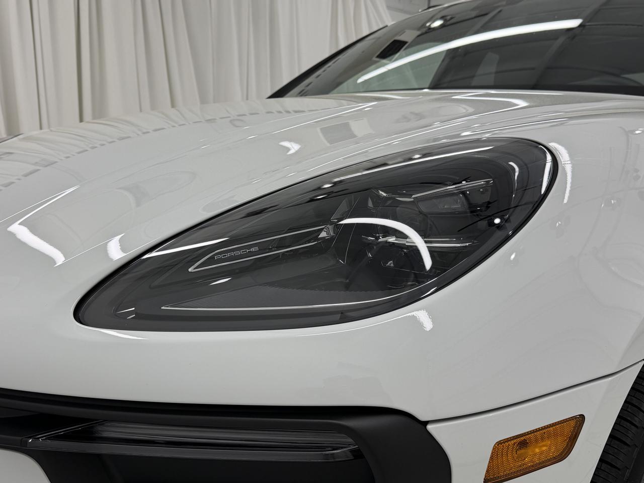 2026 Porsche Macan Newark DE