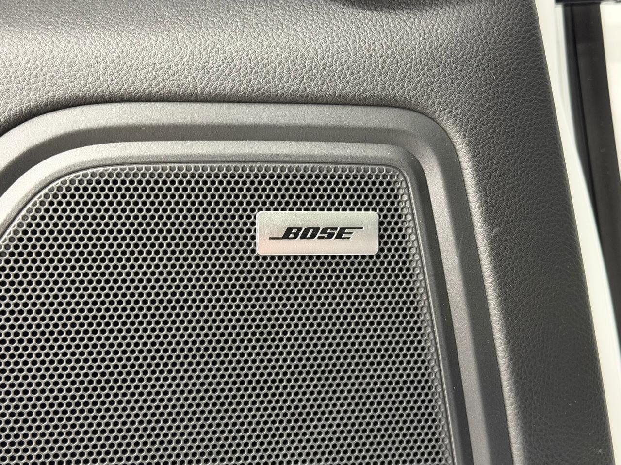 2026 Porsche Macan Newark DE