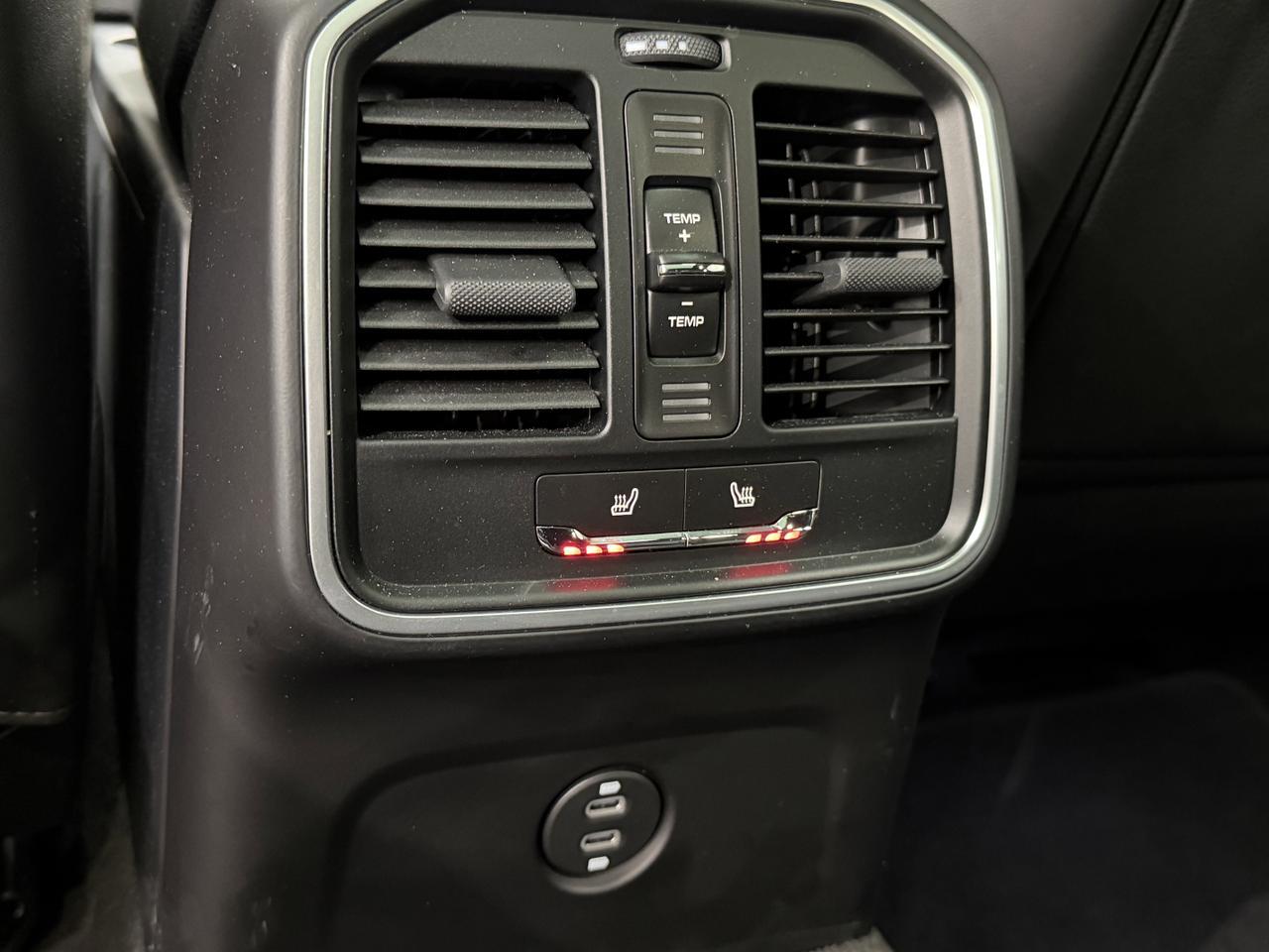 2026 Porsche Macan Newark DE