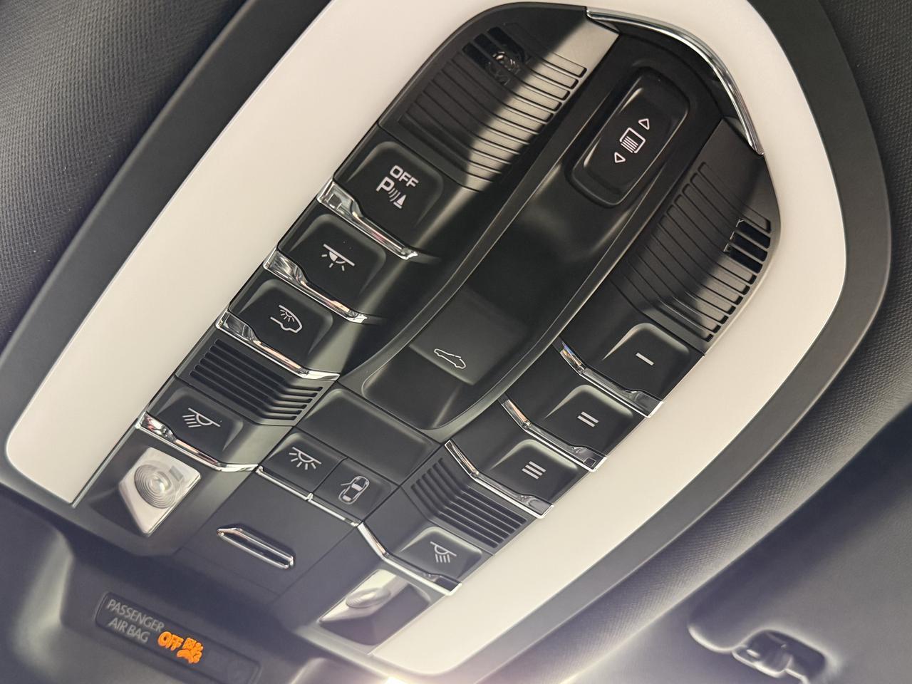 2026 Porsche Macan Newark DE