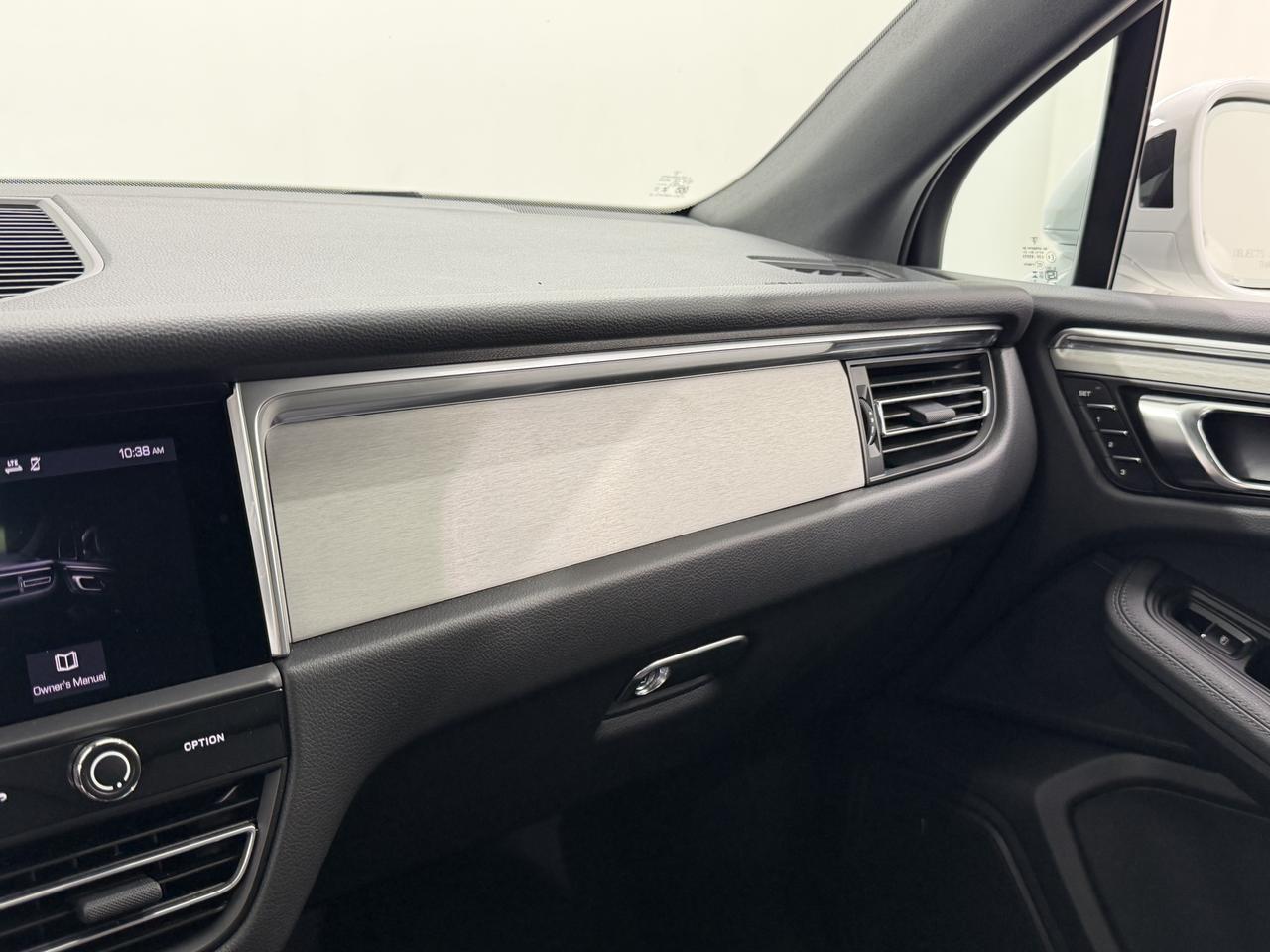 2026 Porsche Macan Newark DE